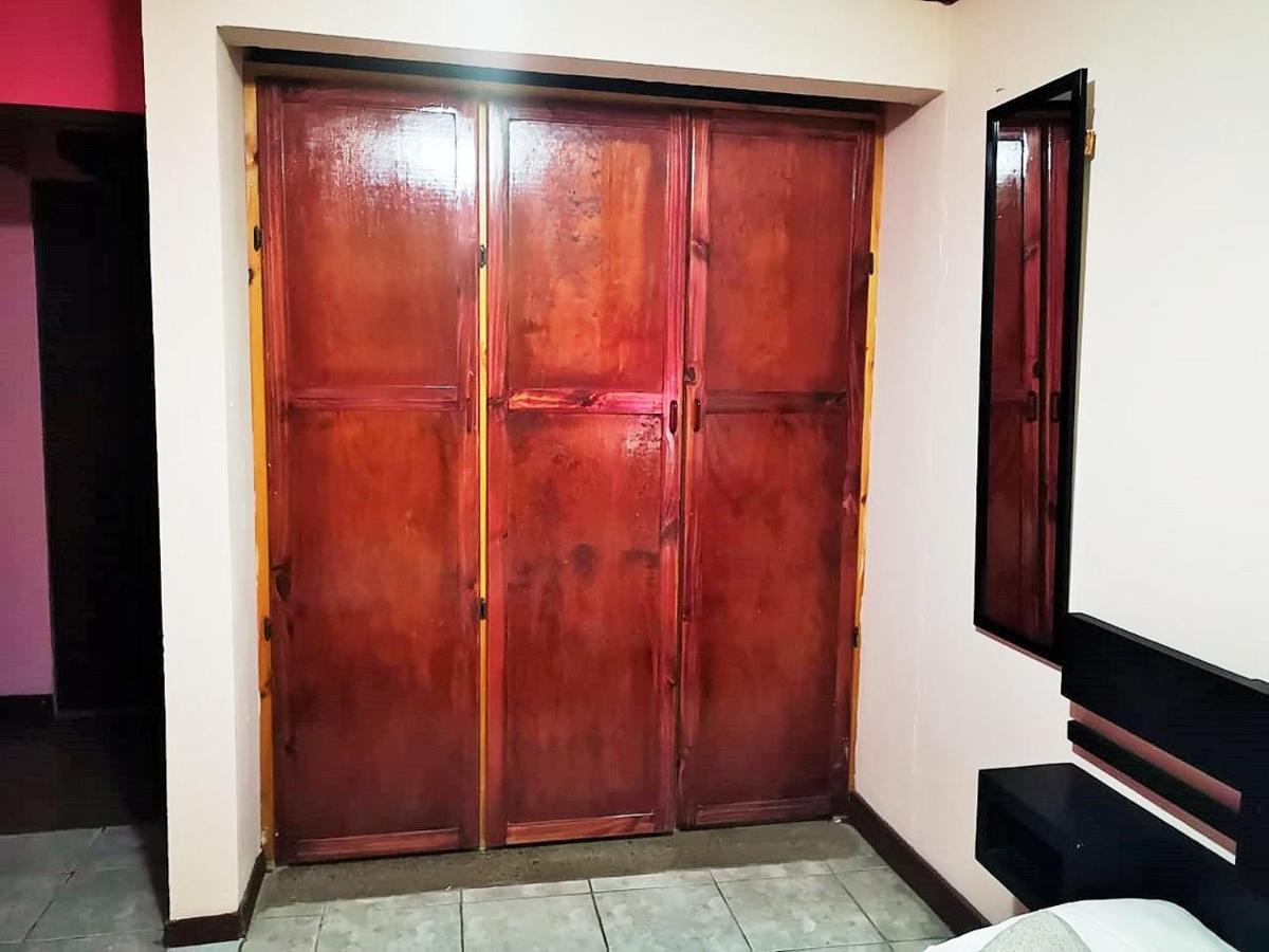 Airport Traveler'S Home Alajuela Exterior foto