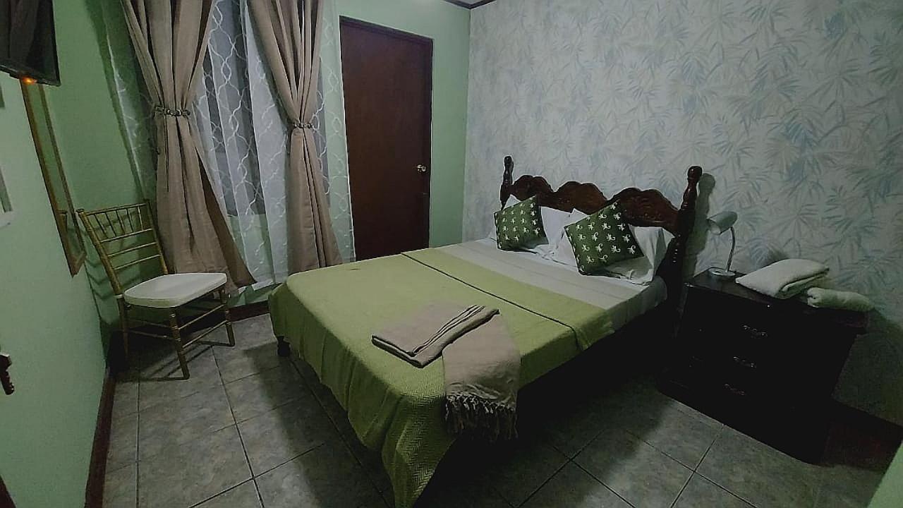 Airport Traveler'S Home Alajuela Exterior foto