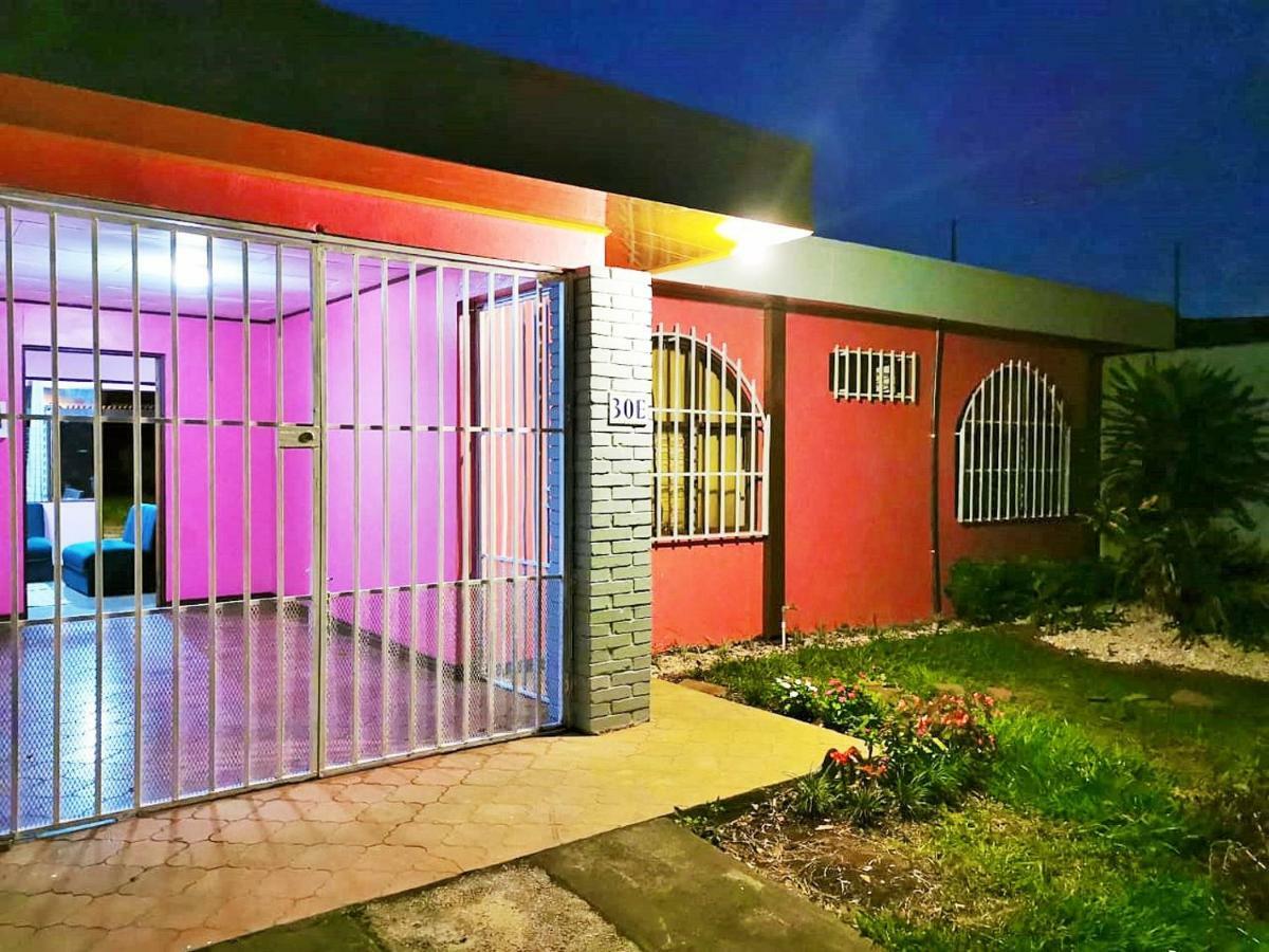 Airport Traveler'S Home Alajuela Exterior foto